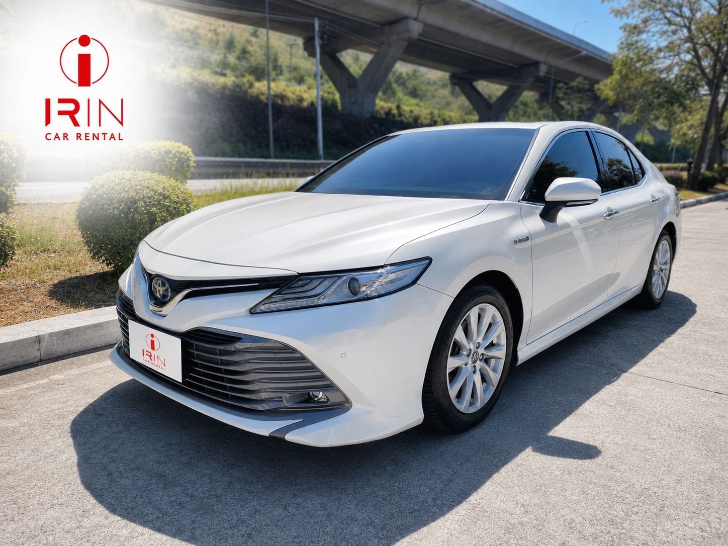 TOYOTA Camry 2.5 hybrid premium rental car — Irin Car Rent Lopburi