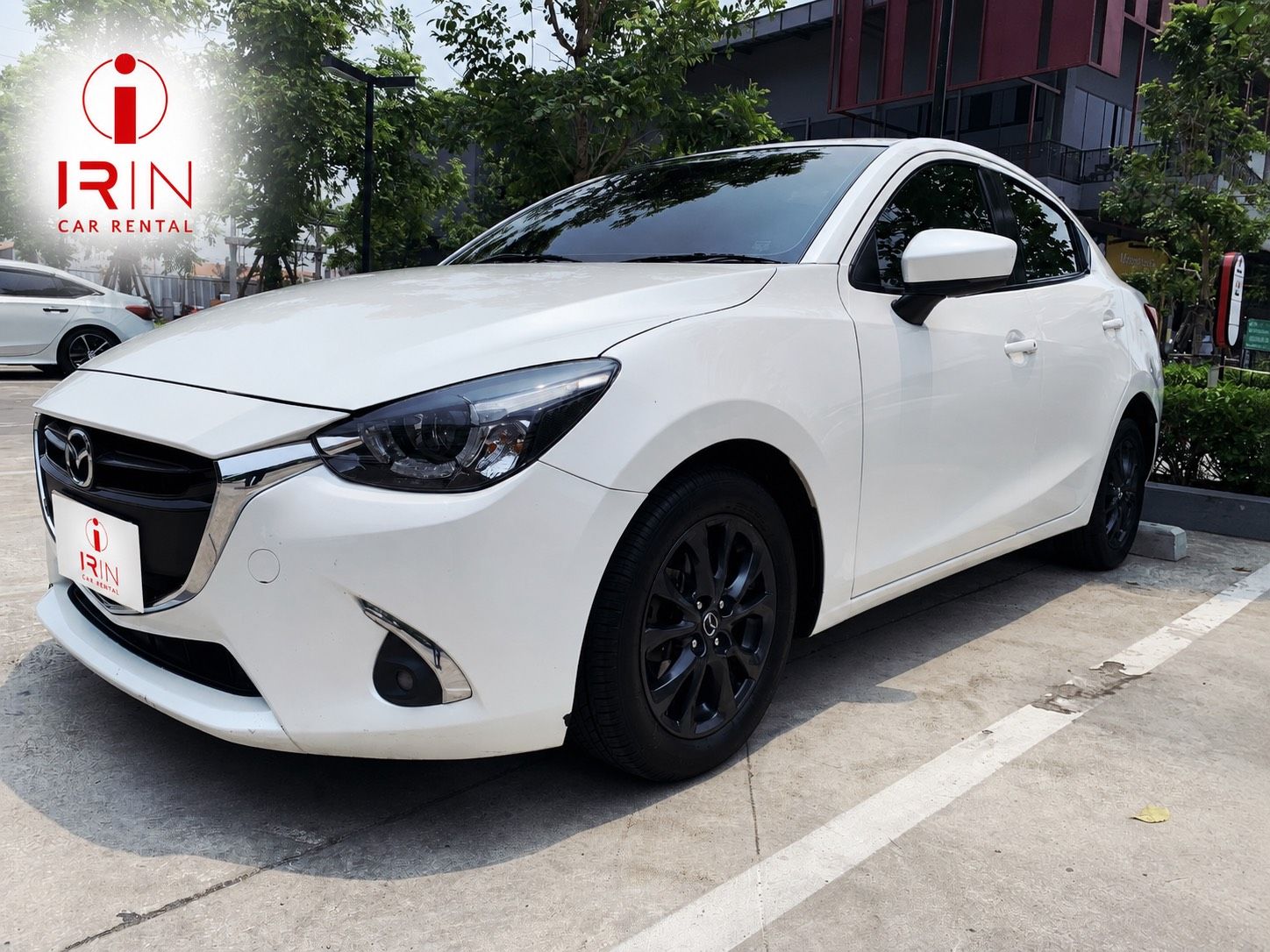 MAZDA 2 โฉม Skyactiv 4 ประตู rental car — Irin Car Rent Lopburi
